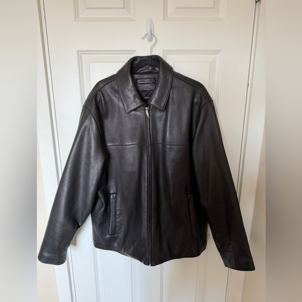 Vintage Men’s Claiborne Black Leather Jacket Size Large